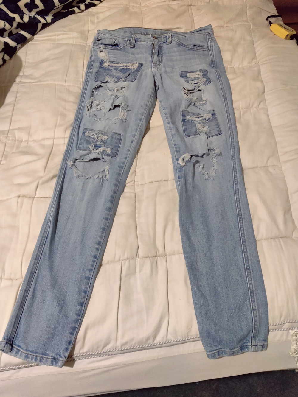 KanCan Distressed Patched Skinny Jeans Light Wash Y2K Grunge Boho